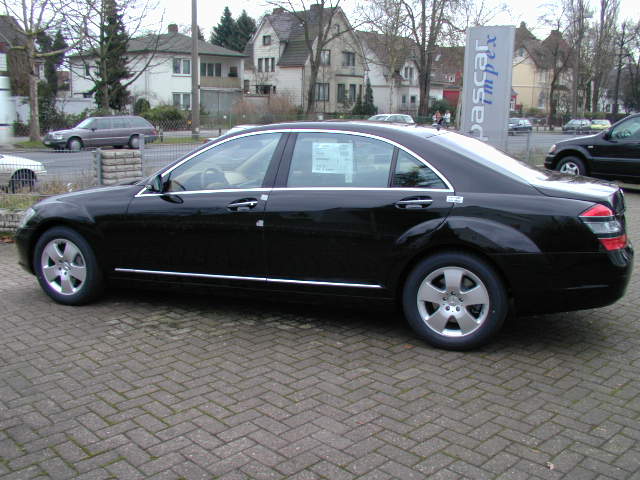 Mercedes-Benz S 500 Mercedes-Benz S 500