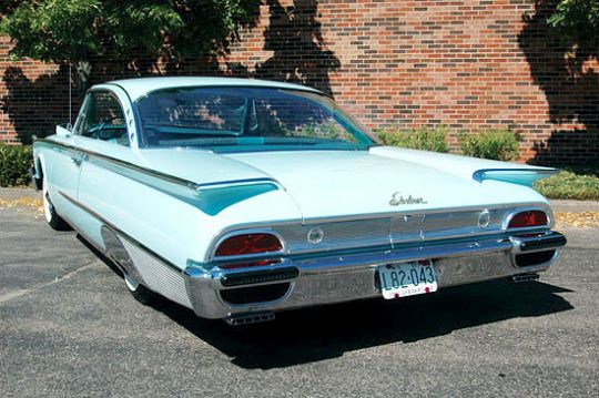 Ford Galaxie Starliner coupe