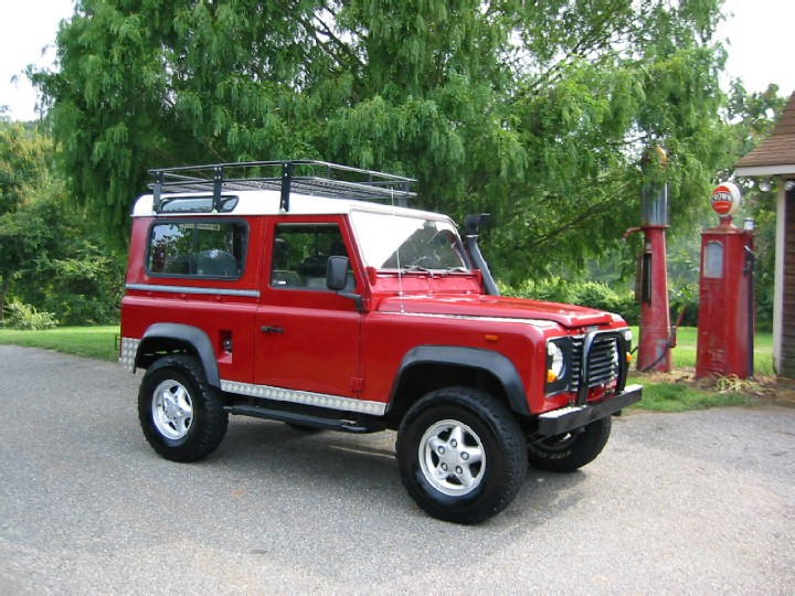 Land Rover Defender 90