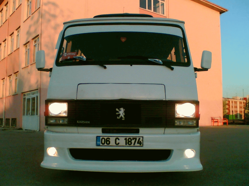 Peugeot J9