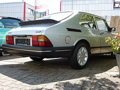 Saab 900 i 8V