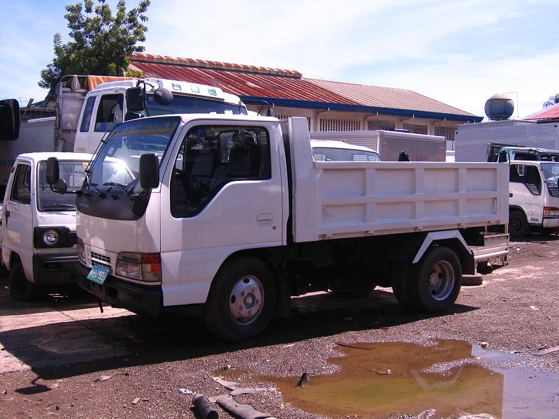 Isuzu ELF NKR