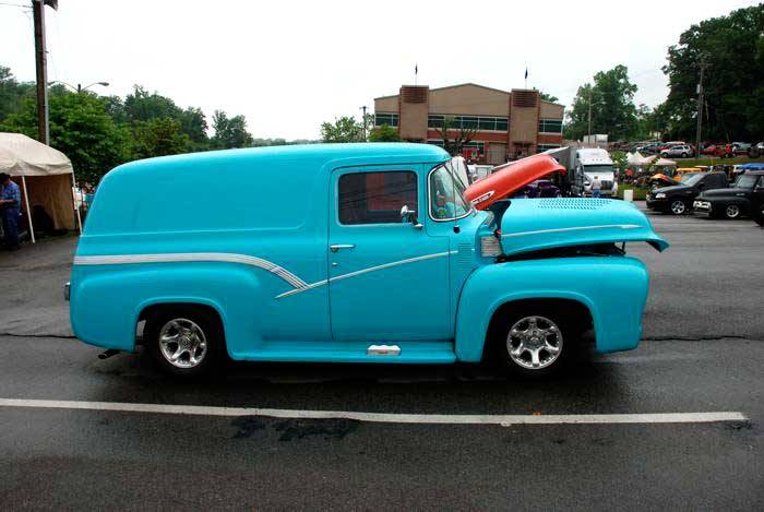 Ford F-100 Panel