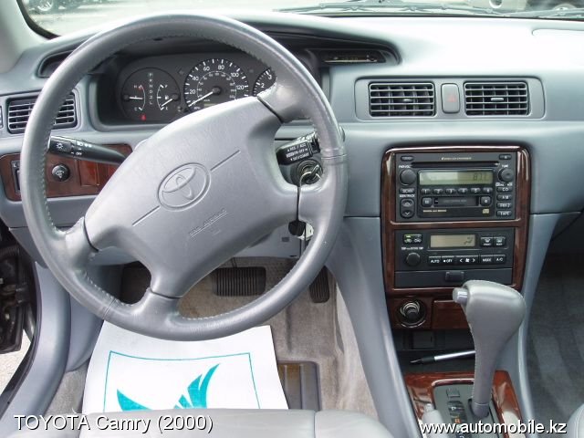 Toyota Camry 20