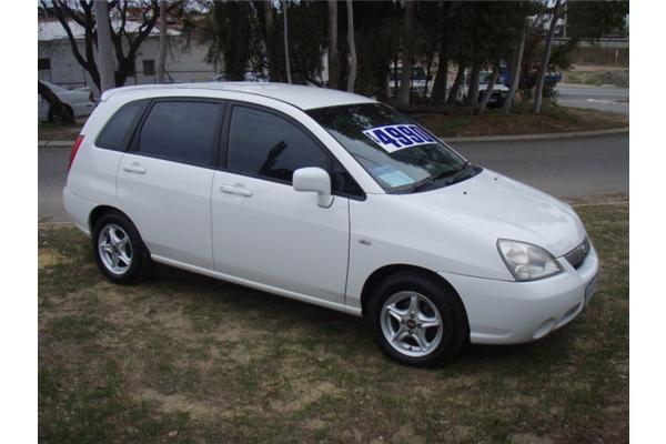 Suzuki Liana 16