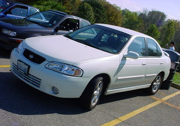 Nissan Sentra B15