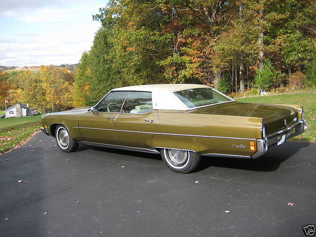 Oldsmobile 98 Luxury sedan