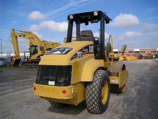 Caterpillar CS-423E