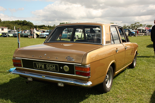 Ford Cortina 1600E 2dr