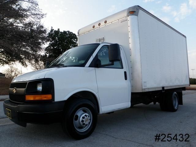 Chevrolet Express 3500 Access