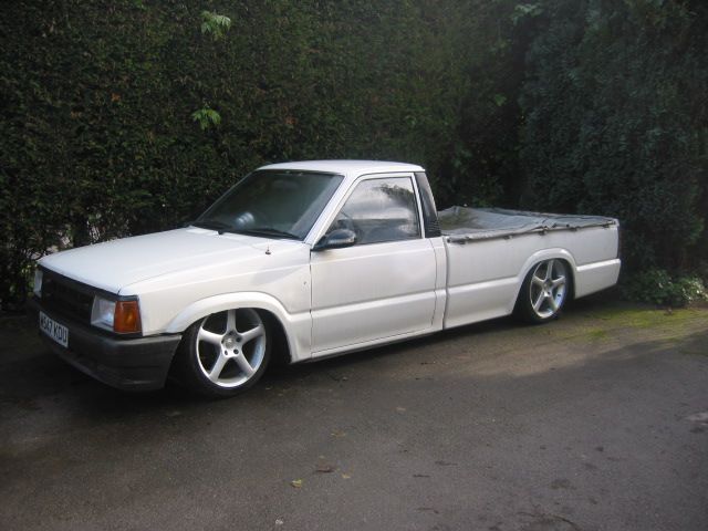 Mazda B-2200