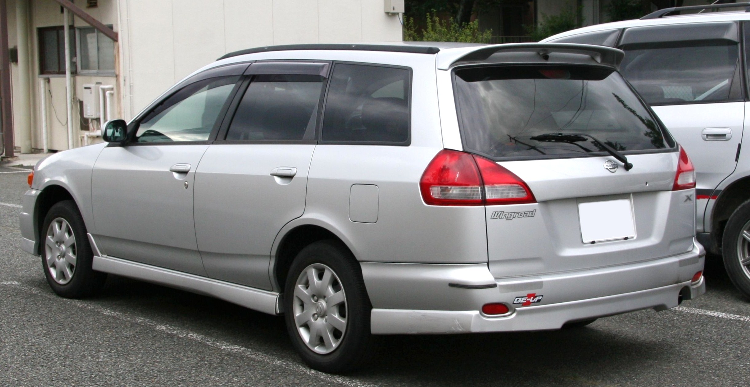 Nissan Wingroad Aero