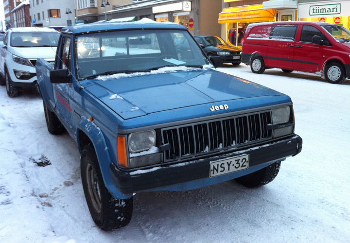 Jeep Comanche Pioneer