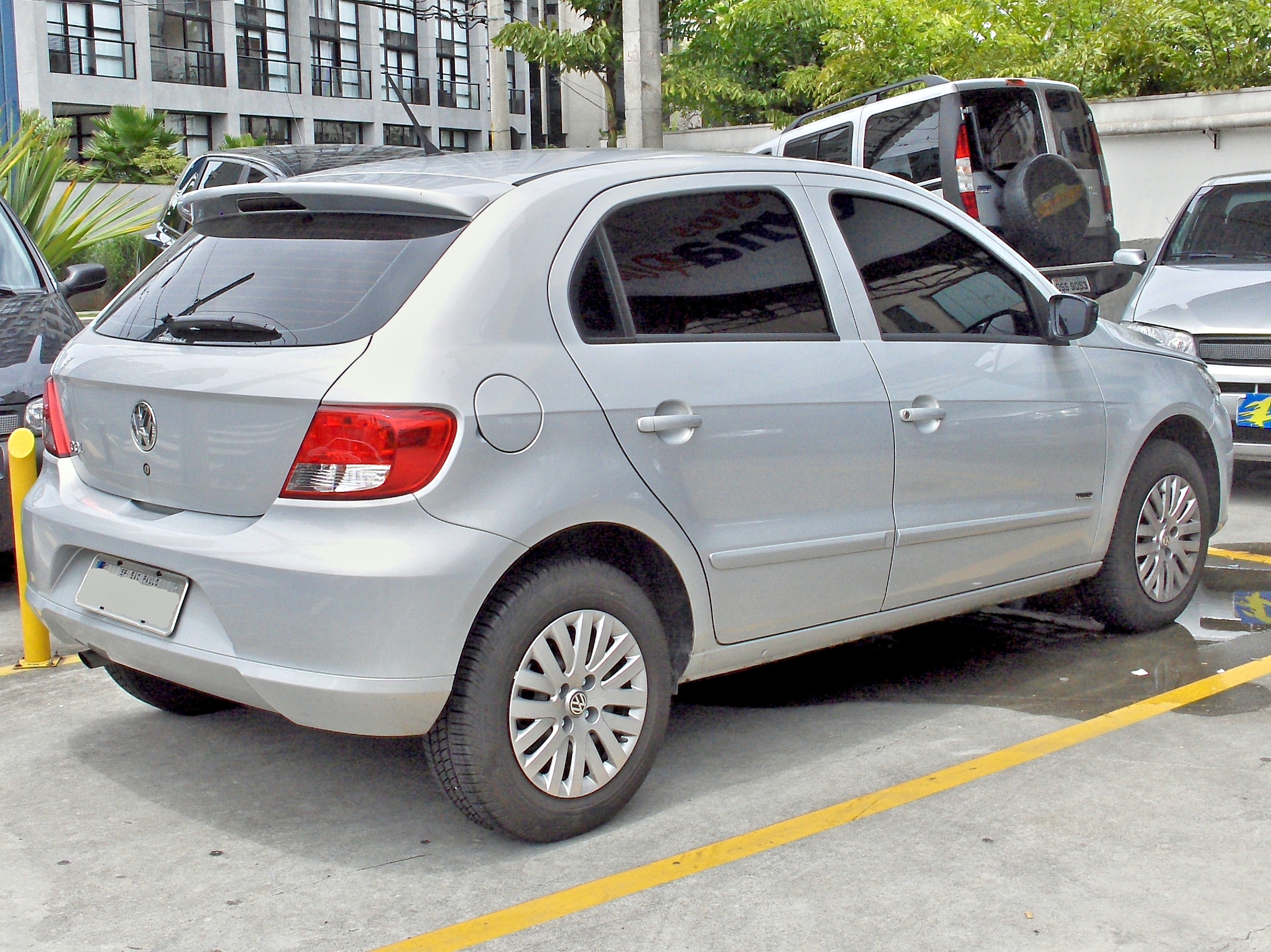 Volkswagen Gol 16