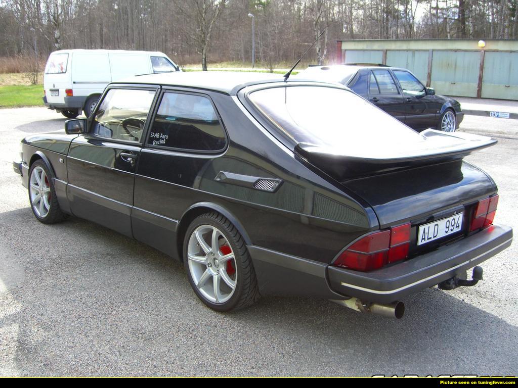 Saab 900 SE T 20