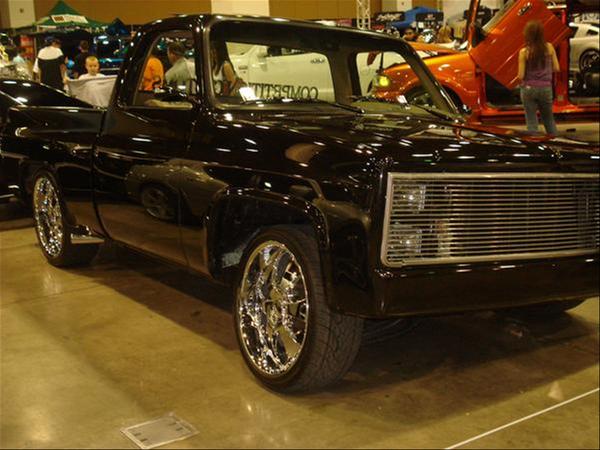 Chevrolet C-10 Custom Deluxe