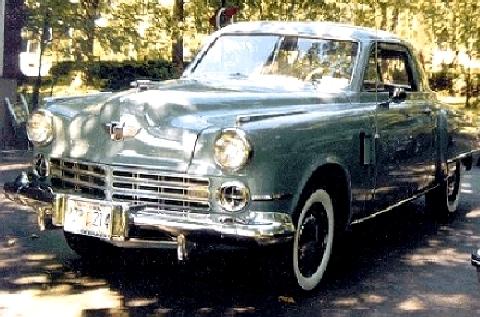 Studebaker Commander Deluxe Starlight Coupe