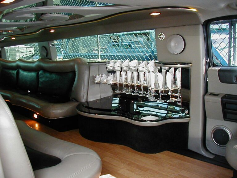 Hummer H2 Limo