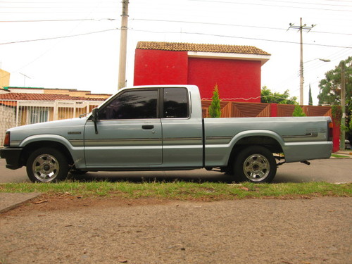 Mazda SE-5 extra cab