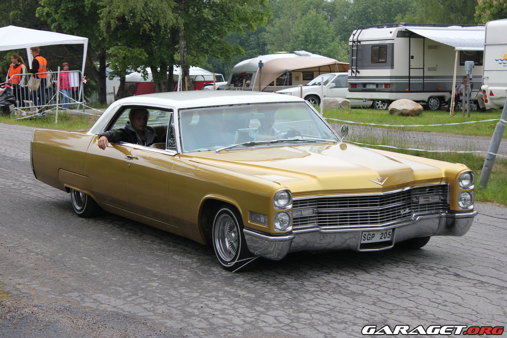 Cadillac De Ville 4dr HT