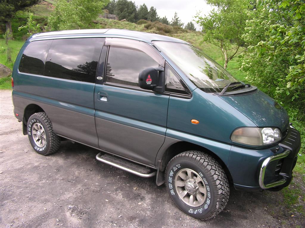 Mitsubishi L400