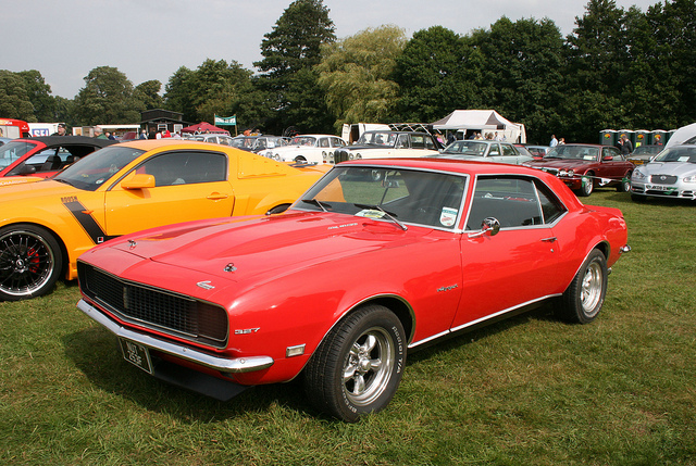 Chevrolet Camaro RS 327