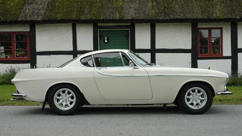 Volvo P1800S