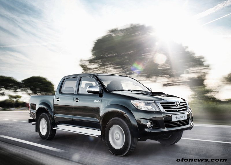 Toyota Hilux DX 30D