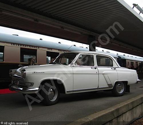 GAZ Volga M21