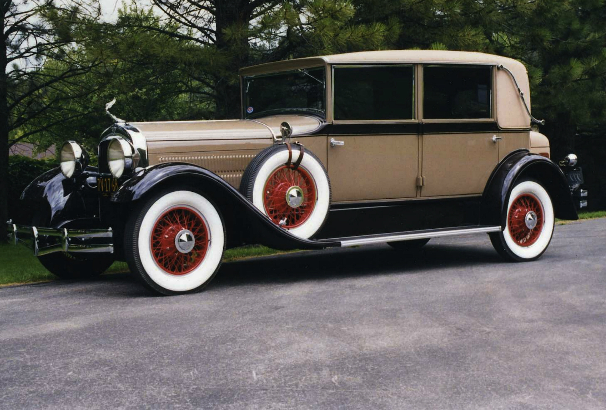 Hudson Club Sedan