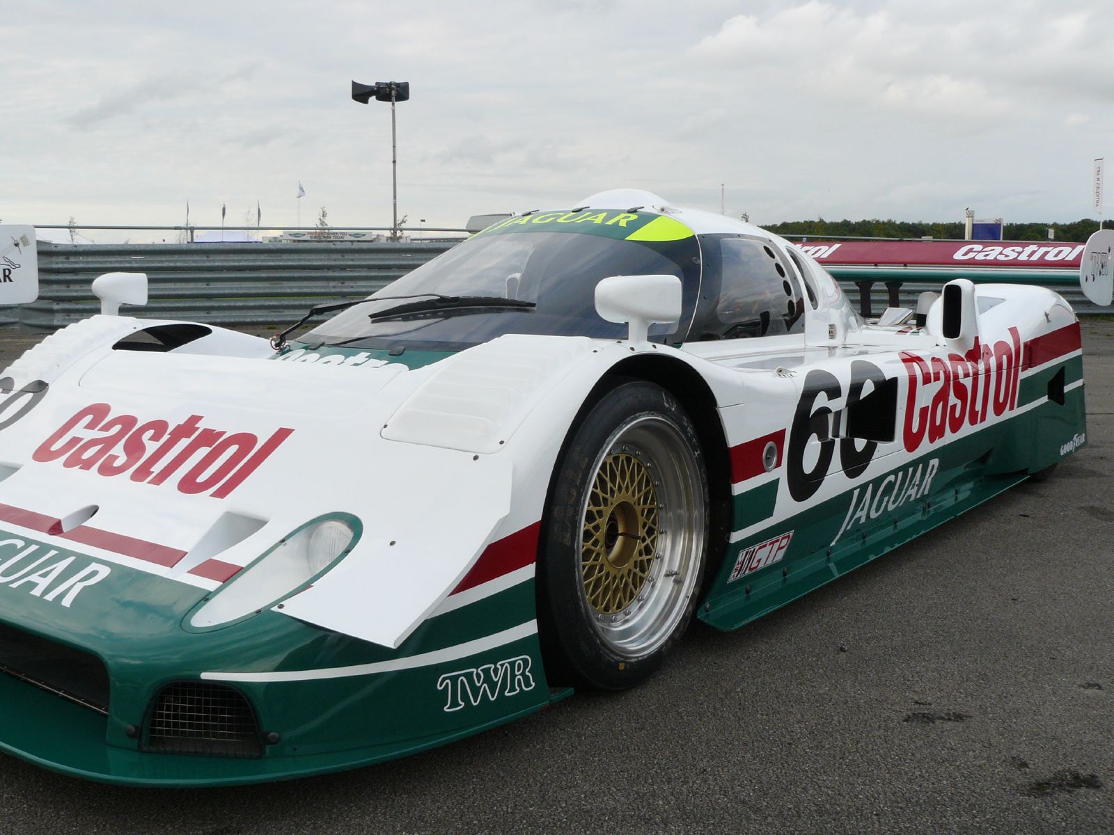 Jaguar XJR-10