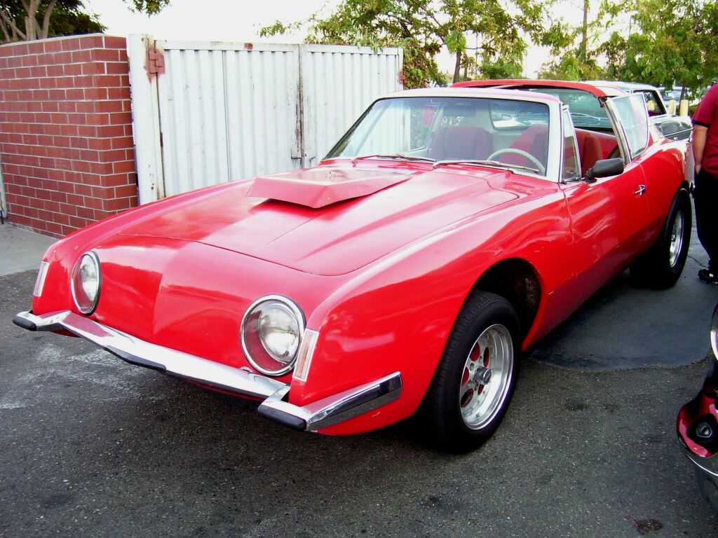 Studebaker Avanti T-Top