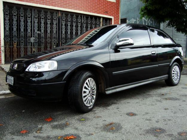 Chevrolet Astra Hatch 18