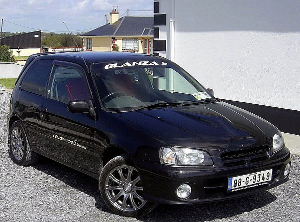 Toyota Starlet Glanza S