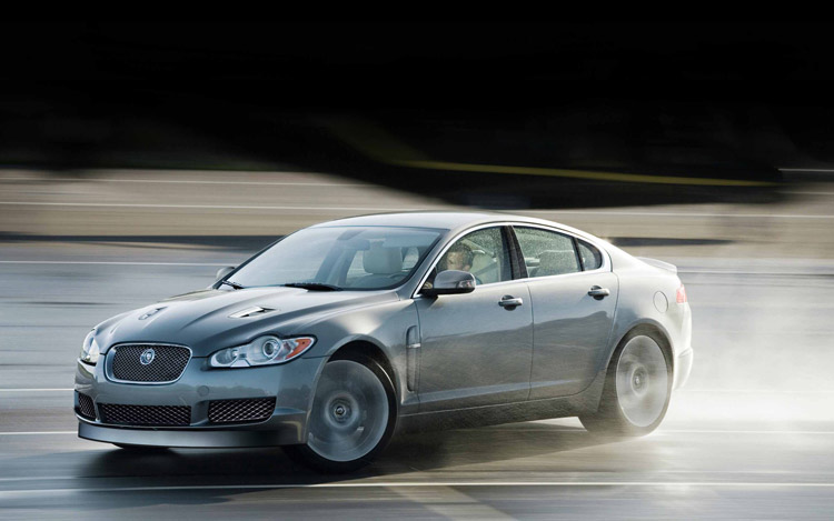 Jaguar XF-R