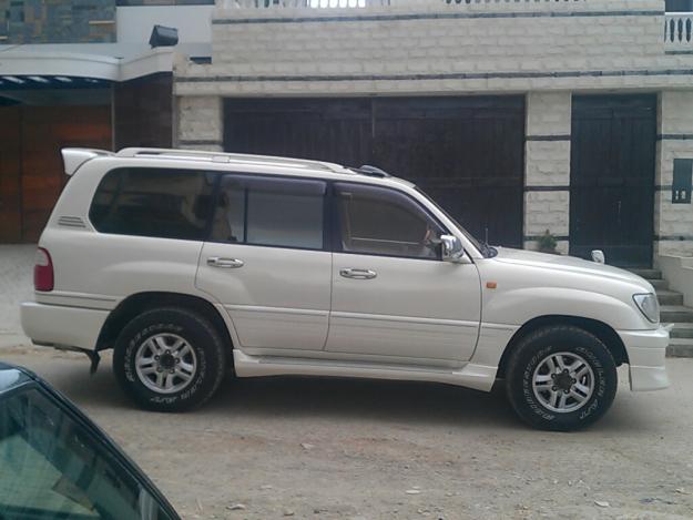 Toyota Land Cruiser Vx Limited Picture 12 Reviews News Specs Buy Car