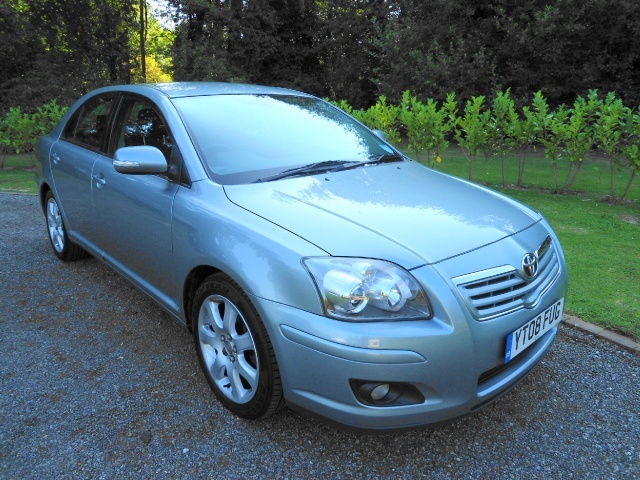 Toyota Avensis D-4D 20