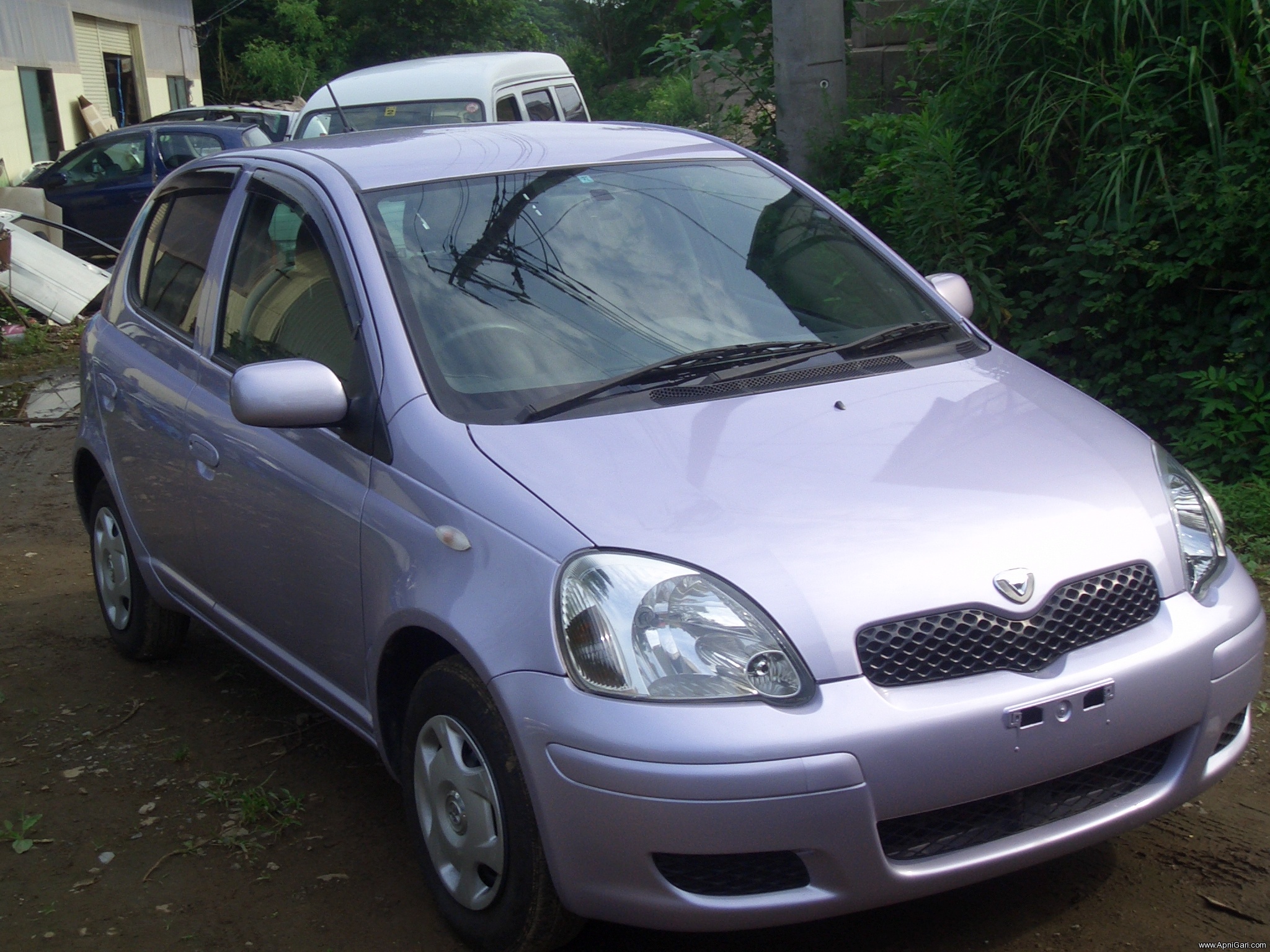 Toyota Vitz B