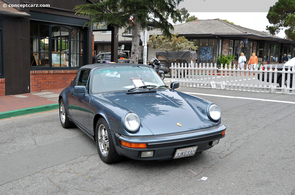 Porsche 911 Carrera 32