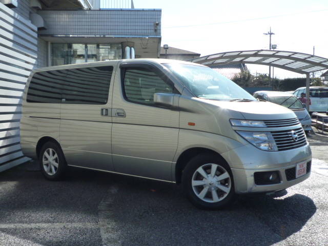 Nissan Elgrand X