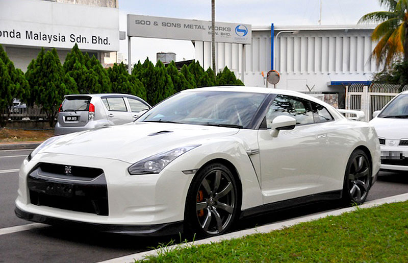 Nissan GTR