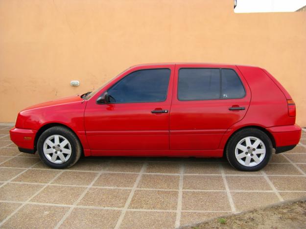 Volkswagen Golf GL 18