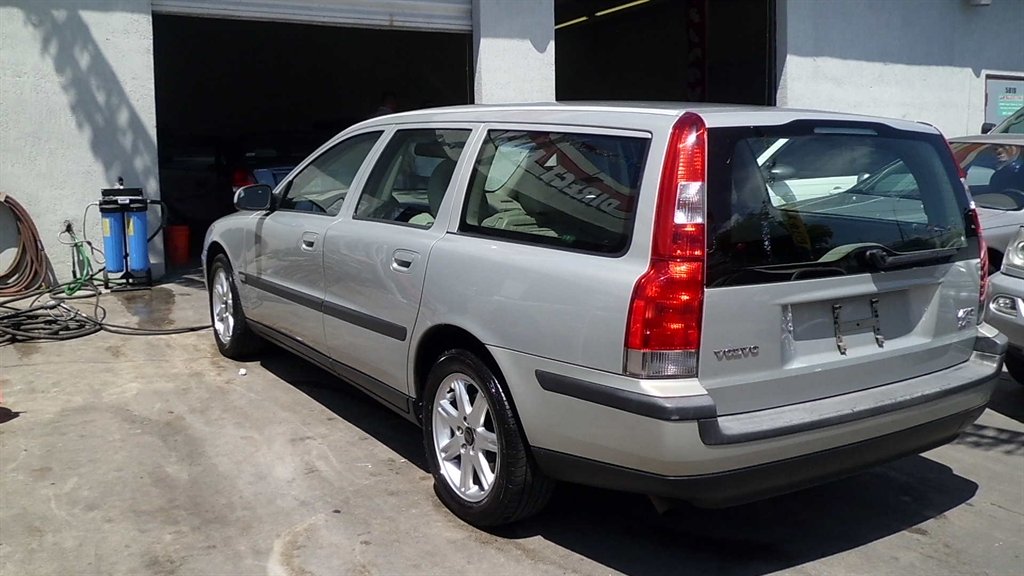 Volvo V70 24T