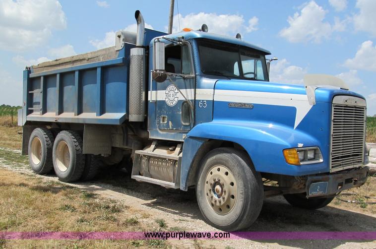 Freightliner FLD Dump