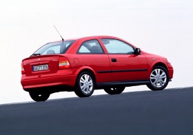 Opel Astra 18 16V