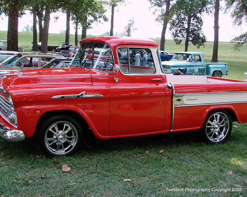 Chevrolet Apache-Cameo