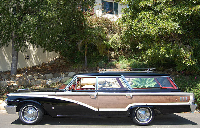 Mercury Monterey Colony Park wagon