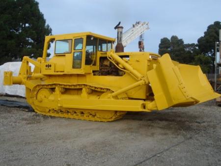 Komatsu D355