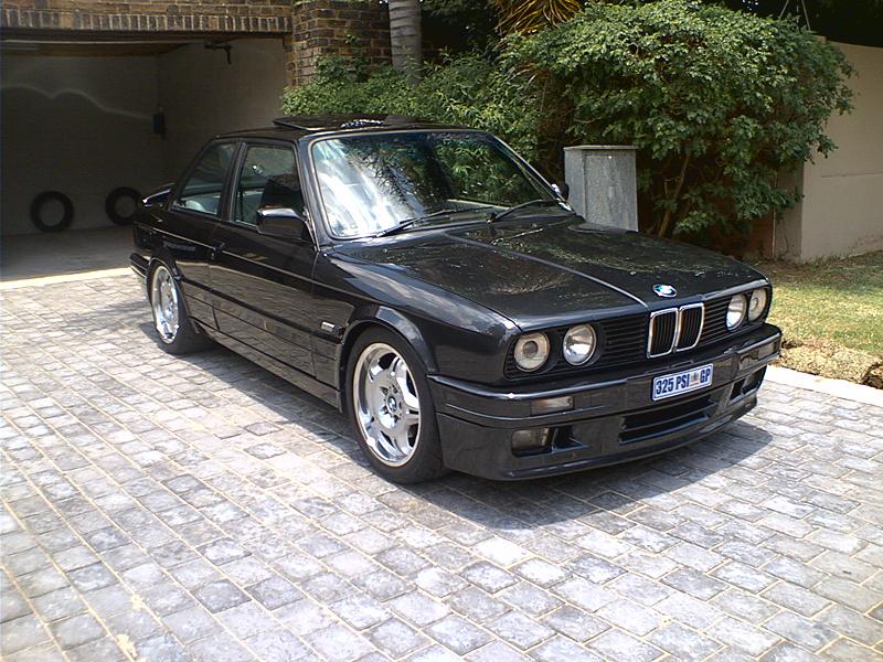 BMW 325iS