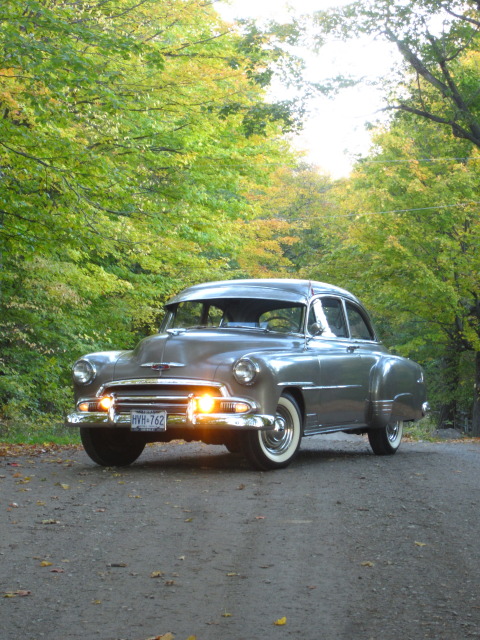 Chevrolet DeLuxe 2-dr Sedan